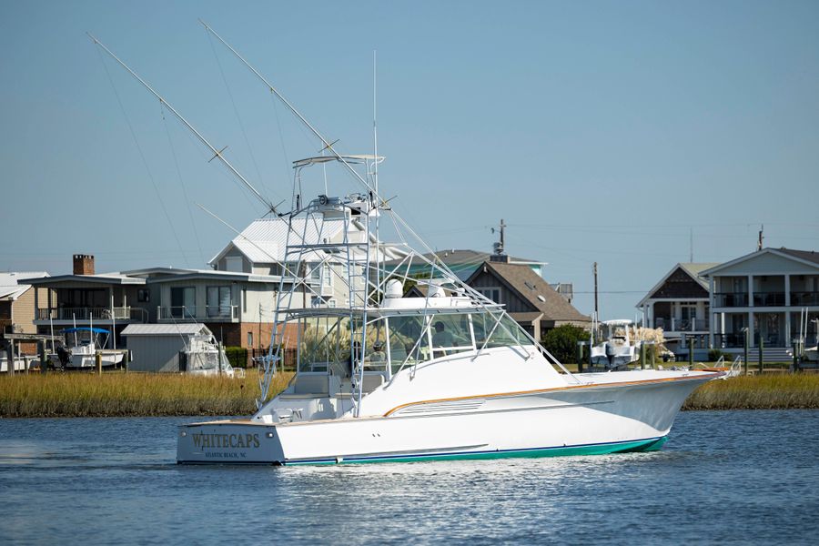 2001 Buddy Davis 52 Express