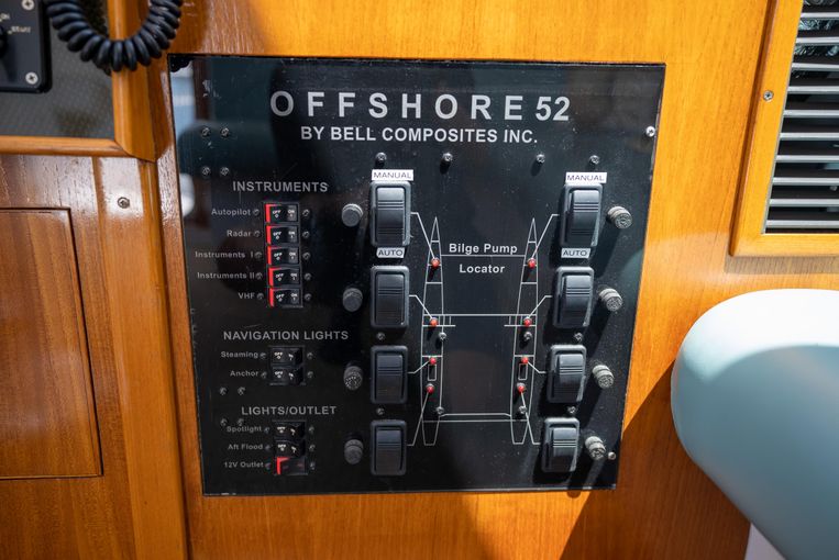 2006-52-offshore-catamarans-bell-composites-offshore-52