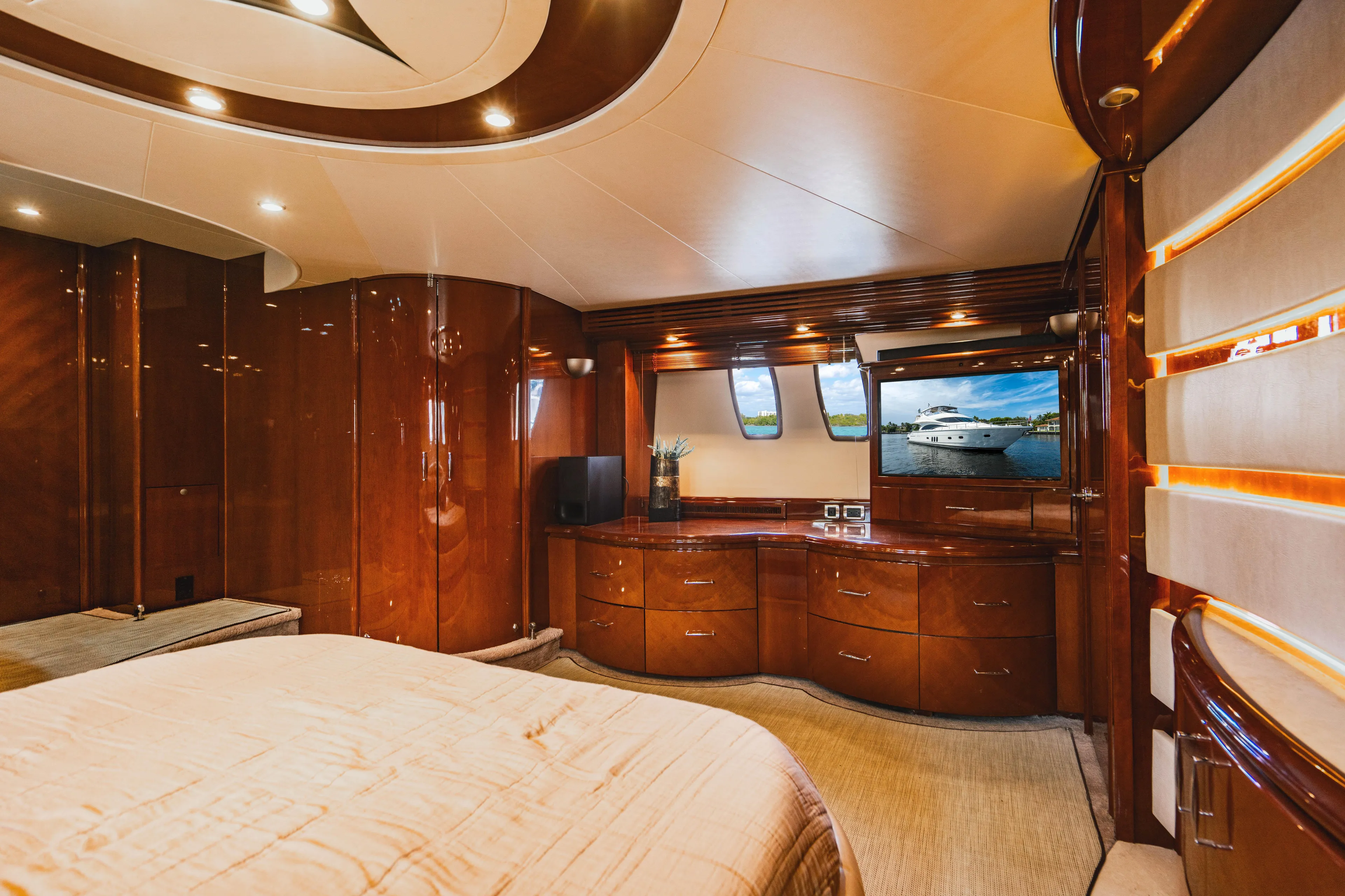 Polaris Yacht Photos Pics 