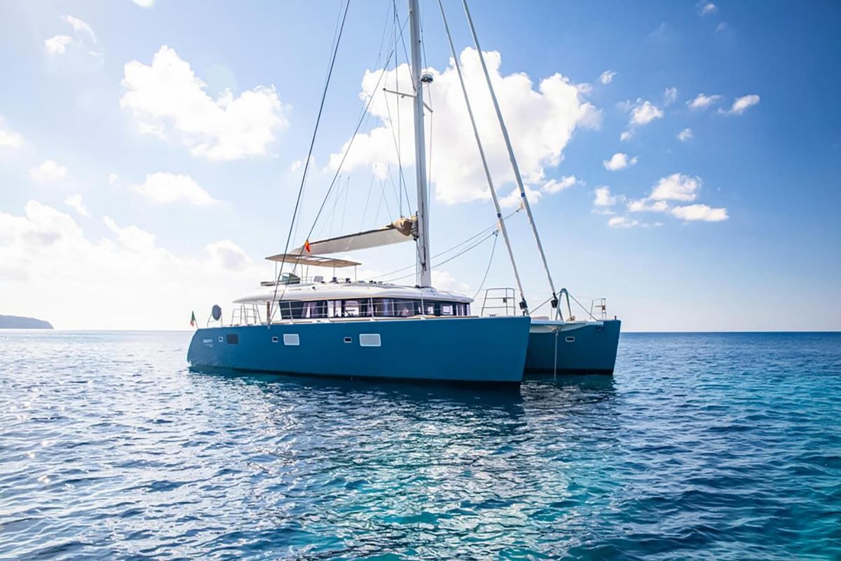 2012 Lagoon 62 