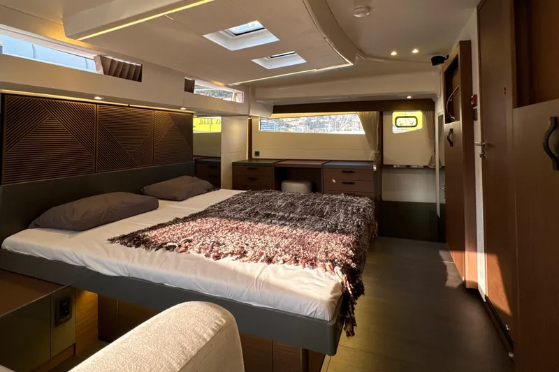  Yacht Photos Pics Prestige M48