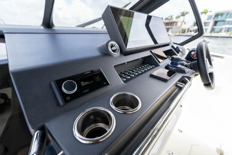  Yacht Photos Pics Helm of Limitless Seas XLV 45, 2025 model, featuring advanced navigation controls.