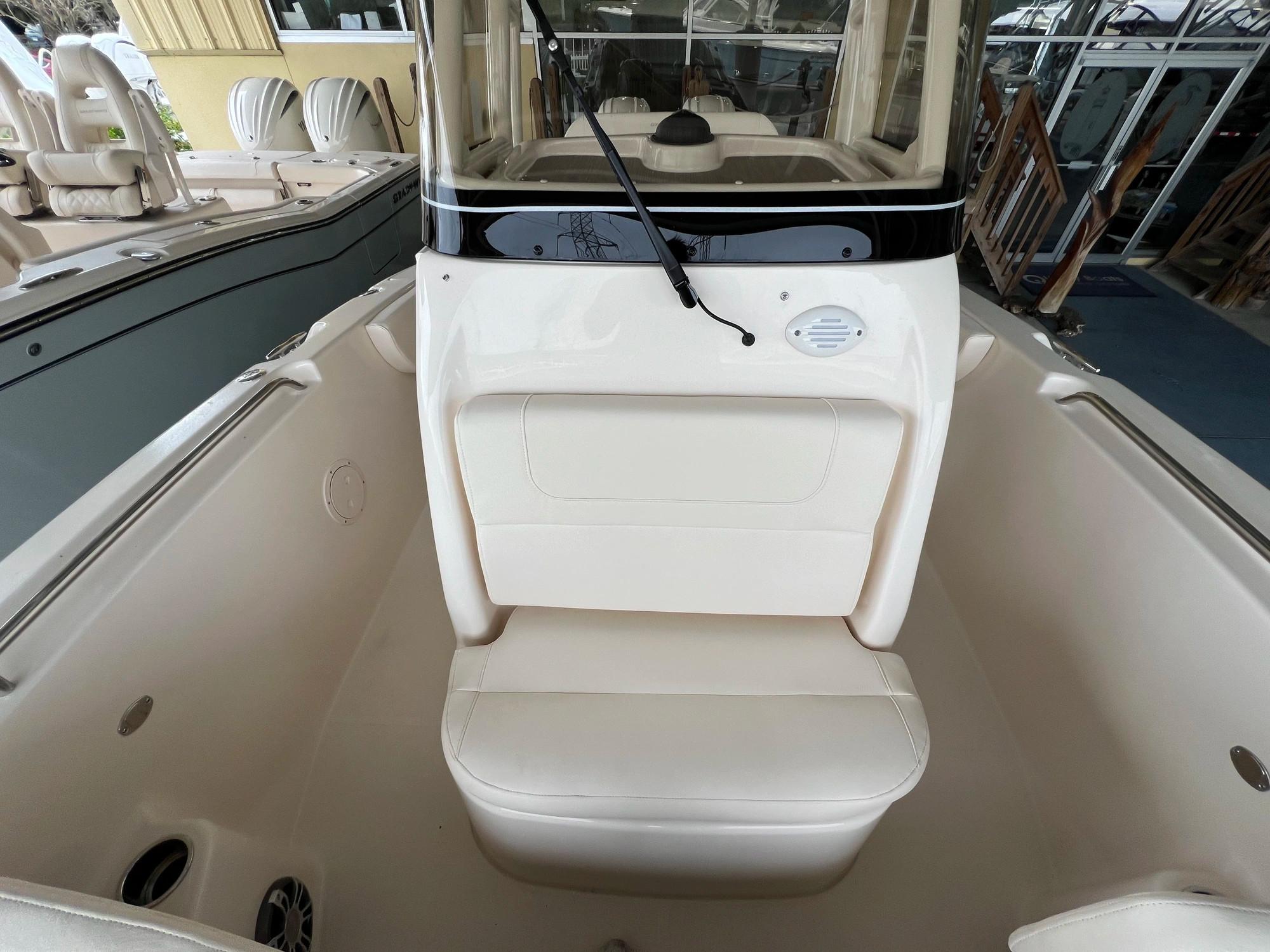 Grady-White  Fisherman 257 Center Console