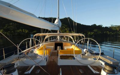 Yacht