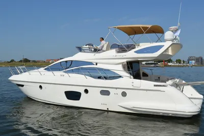2007 Azimut 47 Fly