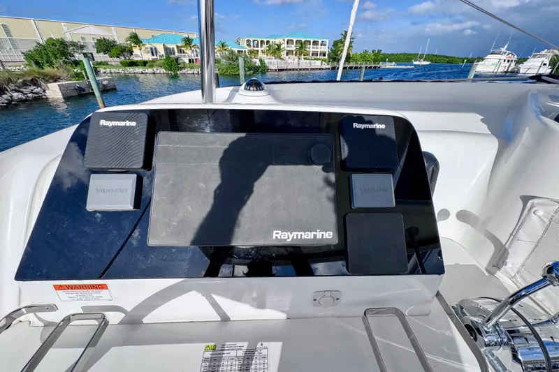  Yacht Photos Pics Raymarine electronics