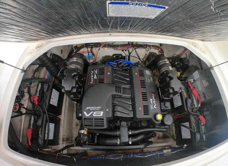 Hawley's Haven Yacht Photos Pics Engine compartment of a 2001 Bayliner 2855 Ciera with a Mercury V8 engine.