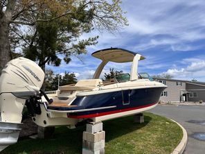 2023 Chris-Craft Launch 28 GT