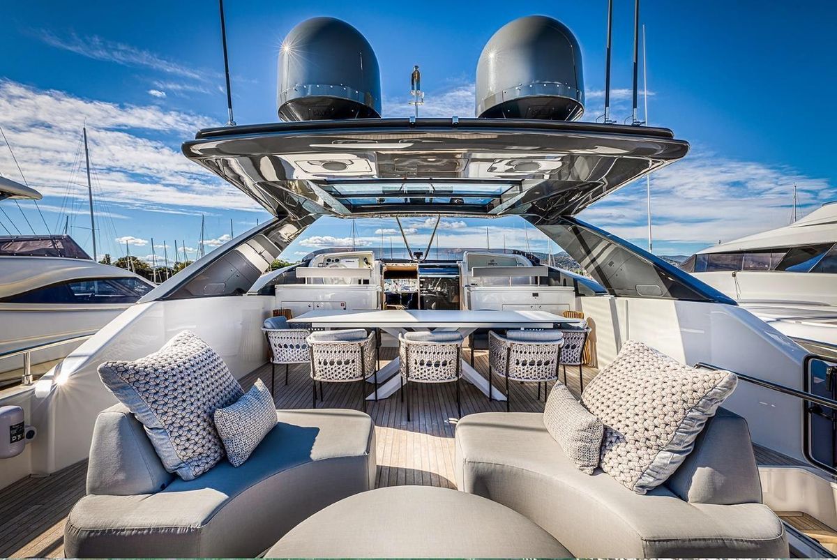2020 Ferretti Yachts 78 