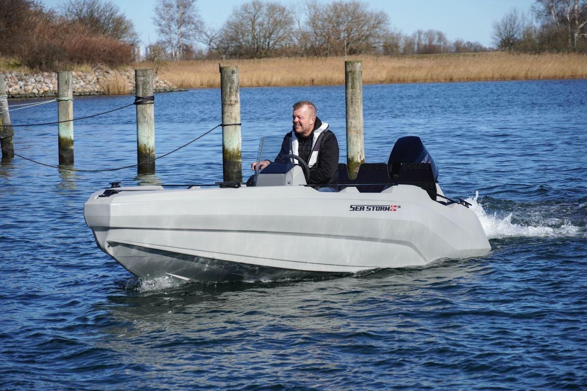 2026 SeaStorm 14 HDPE Advantage