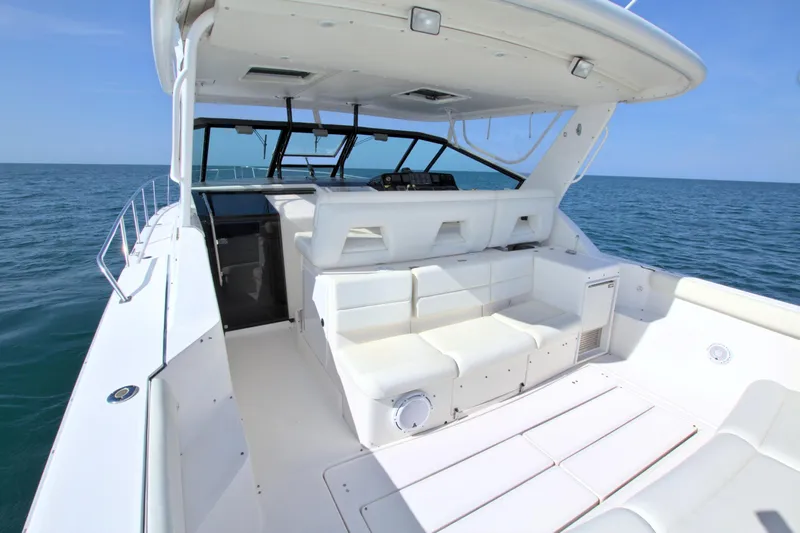 Ohana Yacht Photos Pics 2003 Tiara Yachts 4000 Express, spacious deck, luxurious seating, open sea view.