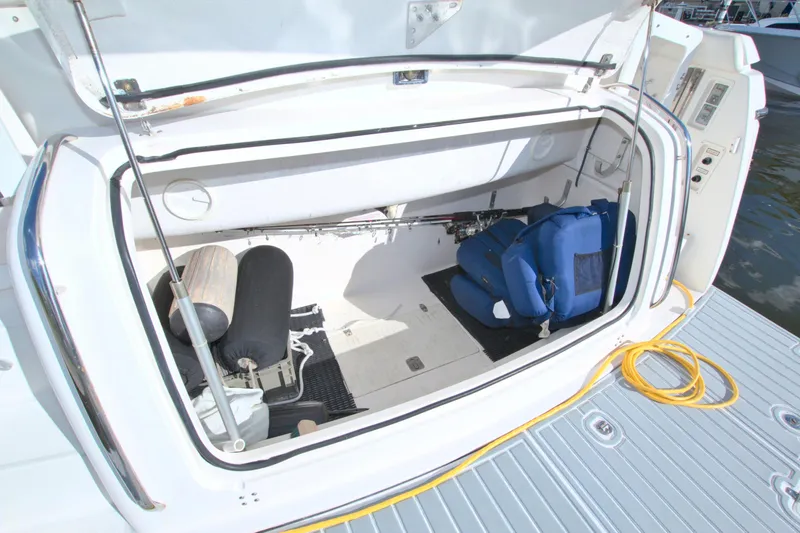 Ohana Yacht Photos Pics 