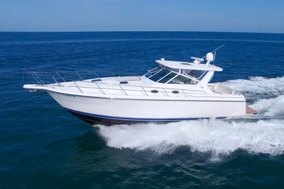 Tiara Yachts 4000 Express
