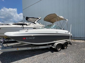 Hurricane SunDeck 187 OB