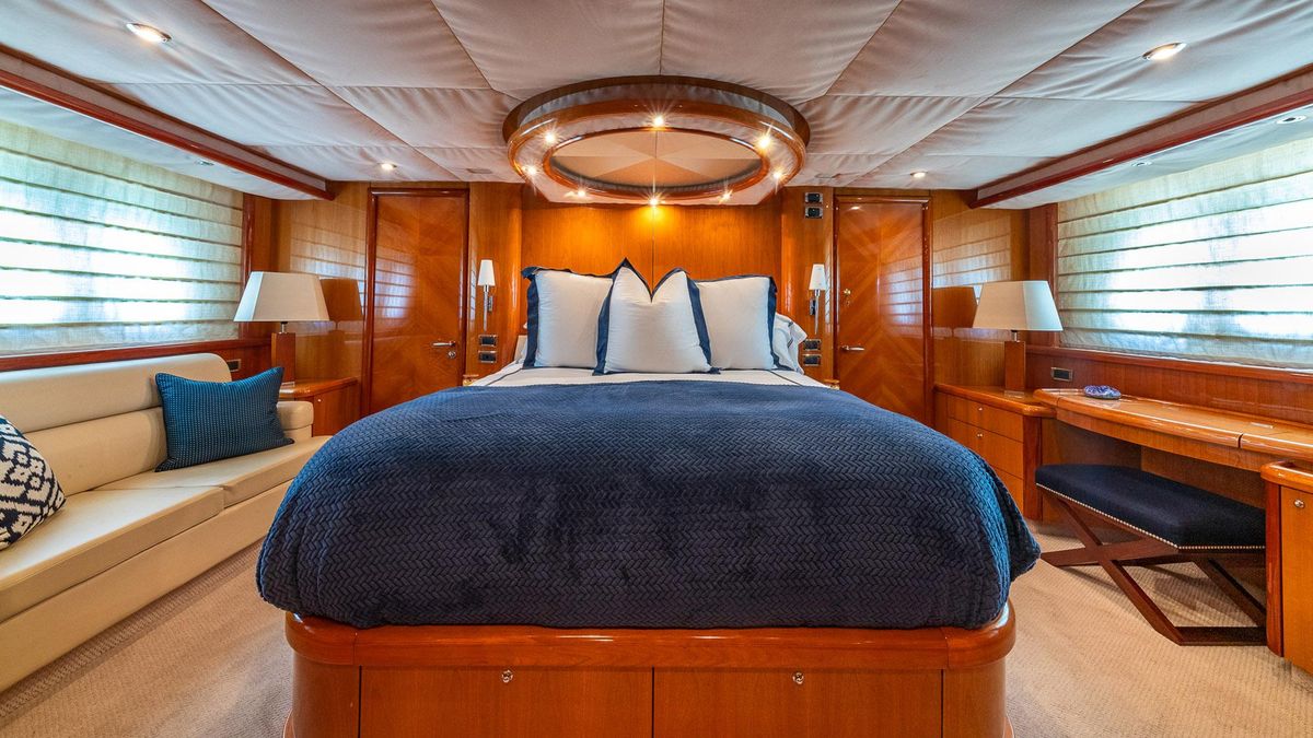 2003 Sunseeker 82 