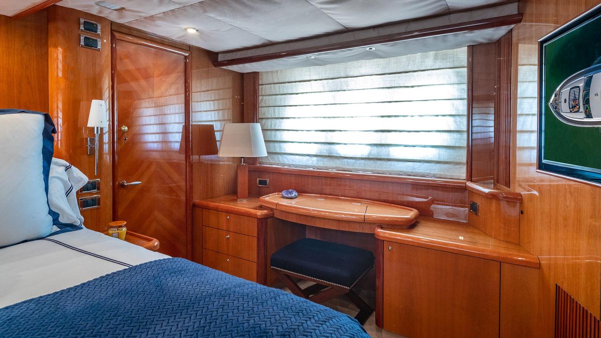 2003 Sunseeker 82 