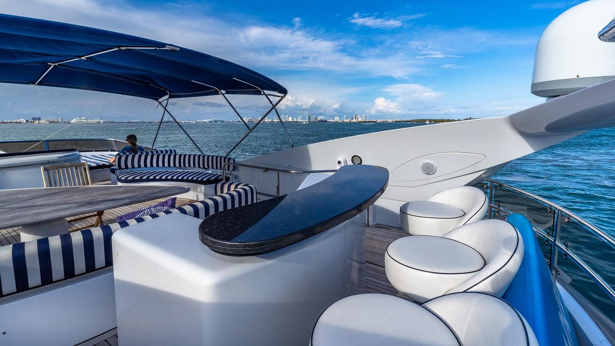 2003 Sunseeker 82 