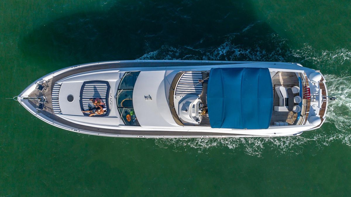 2003 Sunseeker 82 