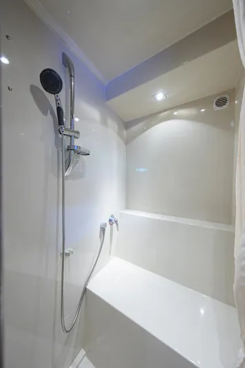 Ajac Cruiser Yacht Photos Pics 2015 Cruisers Cantius yacht shower with modern fixtures and sleek design.