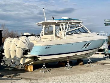 2017 43' Intrepid-430 Sport Yacht East Greenwich, RI, US