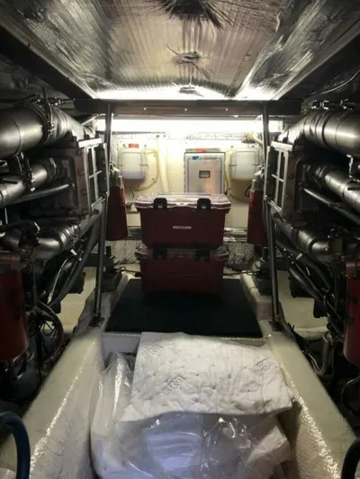 Knot Racing Yacht Photos Pics 