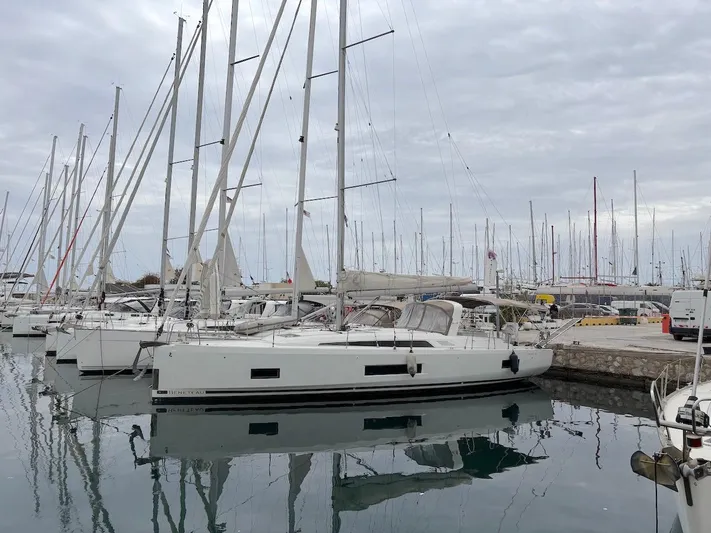 Blue Satellite Yacht Photos Pics Beneteau Oceanis 46.1