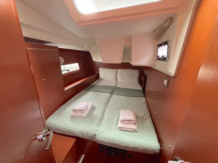 Blue Satellite Yacht Photos Pics 