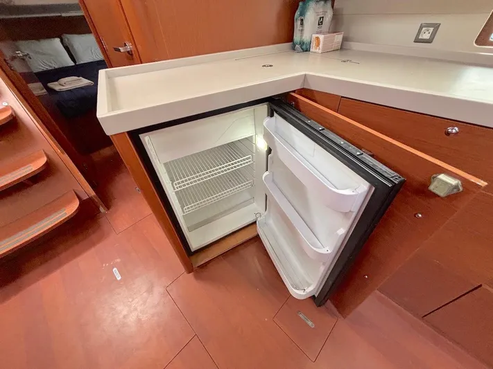 Blue Satellite Yacht Photos Pics 