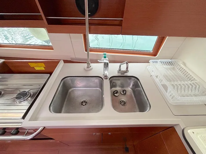 Blue Satellite Yacht Photos Pics 