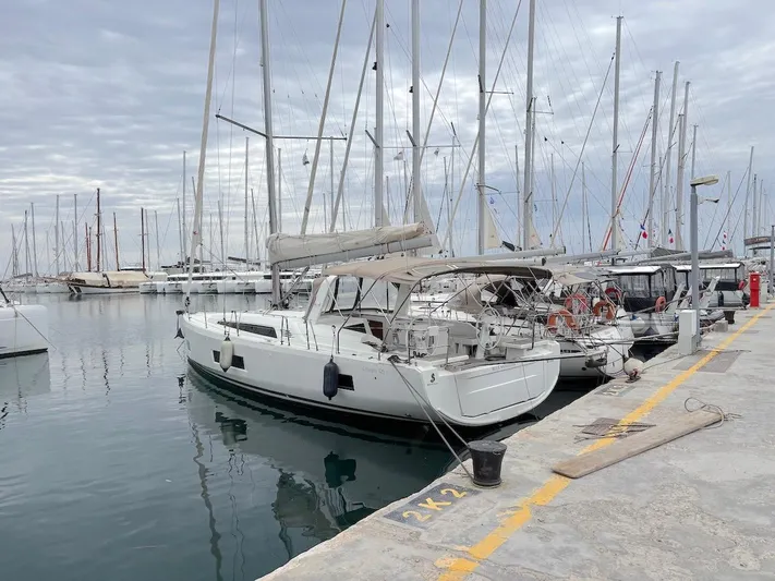 Blue Satellite Yacht Photos Pics 