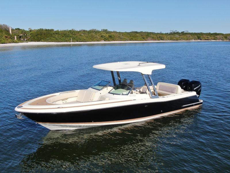 2018 Chris-Craft 30 Calypso