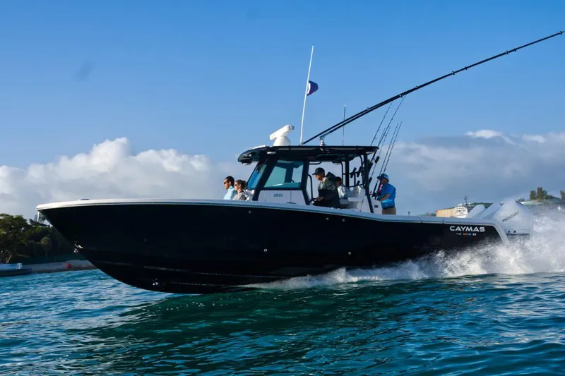  Yacht Photos Pics Manufacturer Provided Image