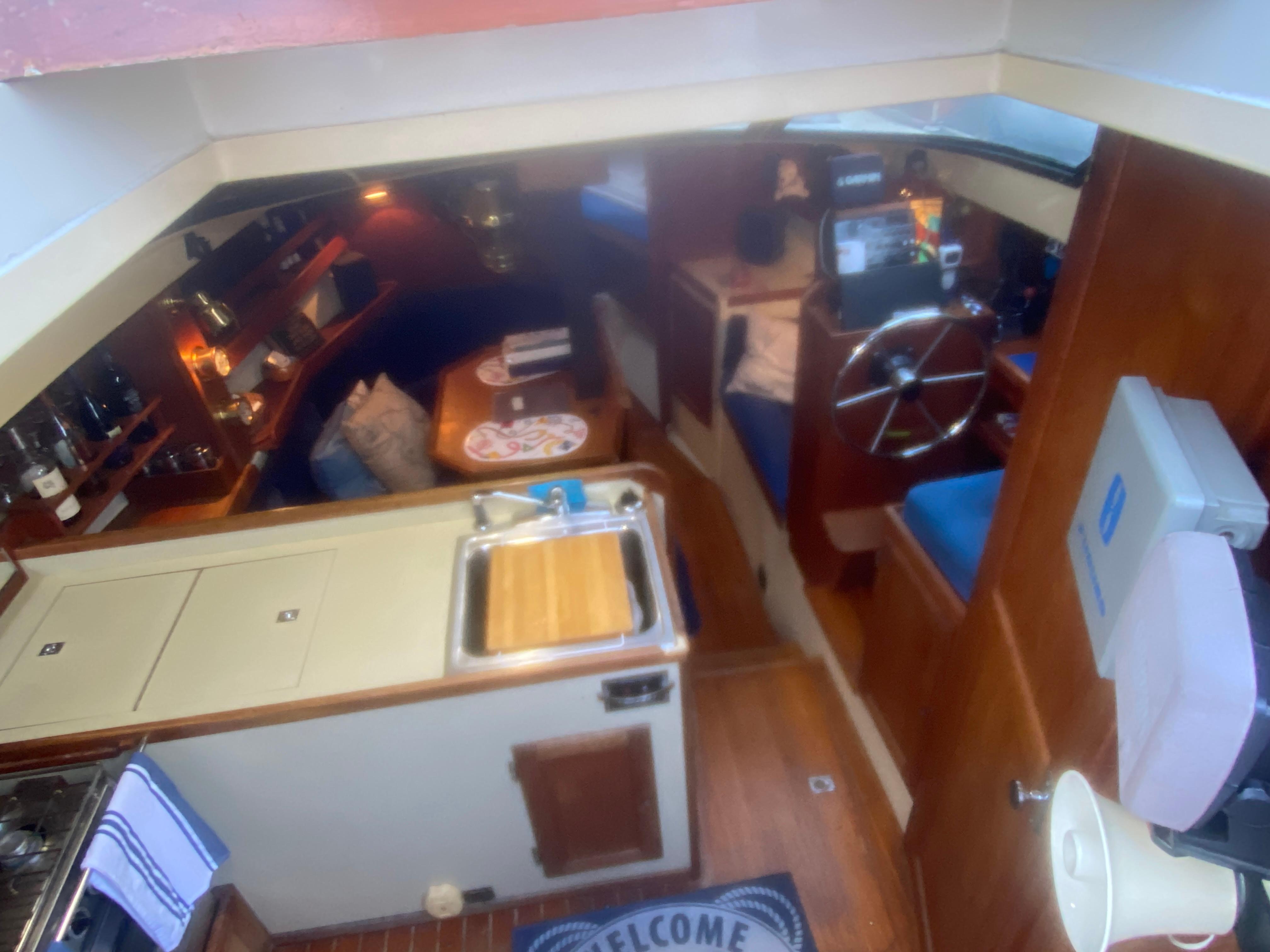 1986 Tanzer Pilothouse Center Cockpit fixed keel Styrehus til salgs ...