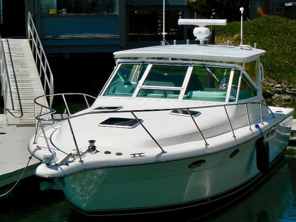 2002 Tiara Yachts 3100 Open