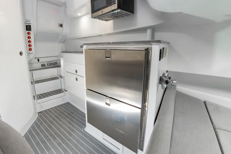 Fin Print Yacht Photos Pics 