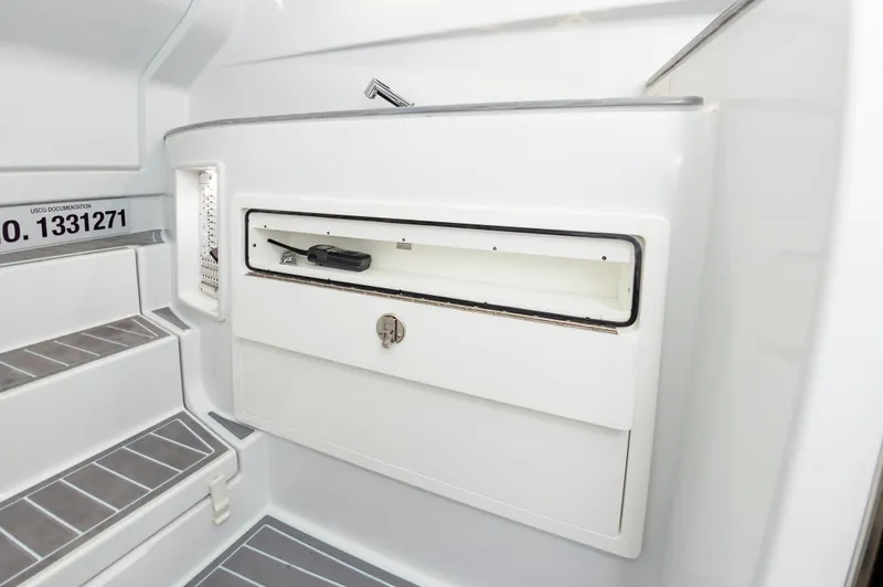 Fin Print Yacht Photos Pics 