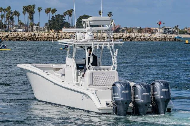 36 Yellowfin 2017 Yacht Photos Pics 