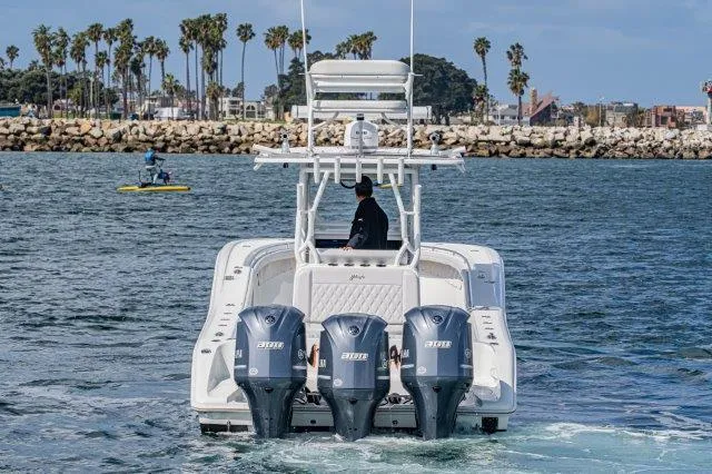 36 Yellowfin 2017 Yacht Photos Pics 