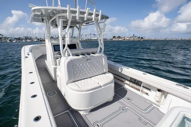 36 Yellowfin 2017 Yacht Photos Pics 