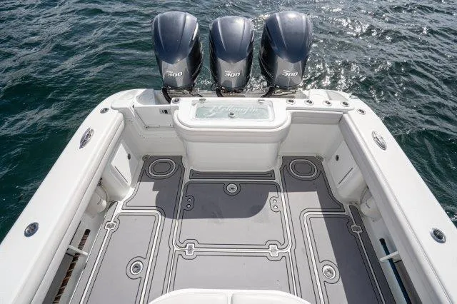 36 Yellowfin 2017 Yacht Photos Pics 