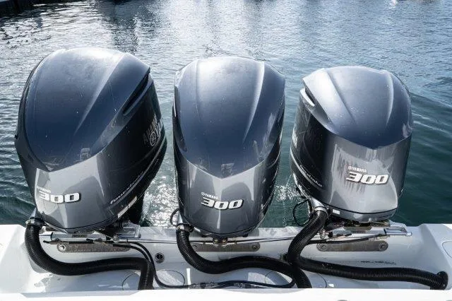 36 Yellowfin 2017 Yacht Photos Pics 