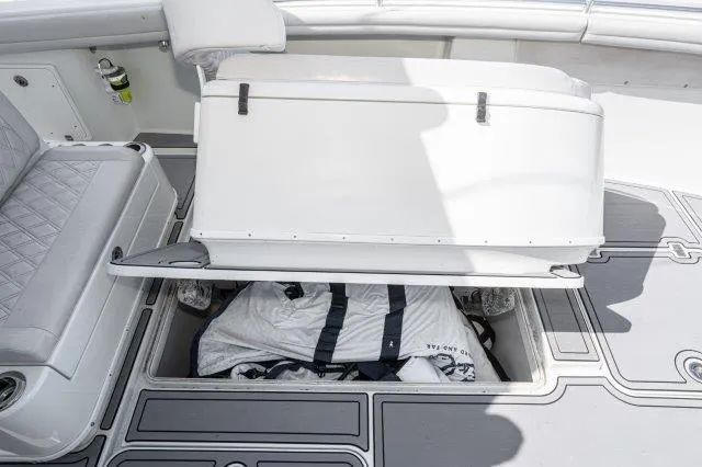 36 Yellowfin 2017 Yacht Photos Pics 