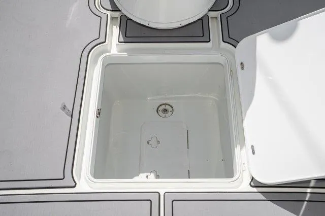 36 Yellowfin 2017 Yacht Photos Pics 