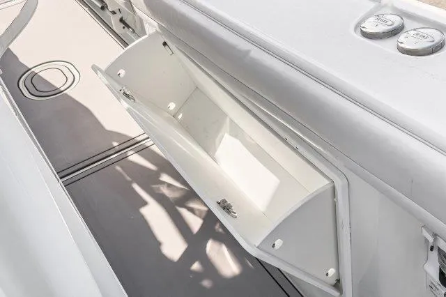 36 Yellowfin 2017 Yacht Photos Pics 