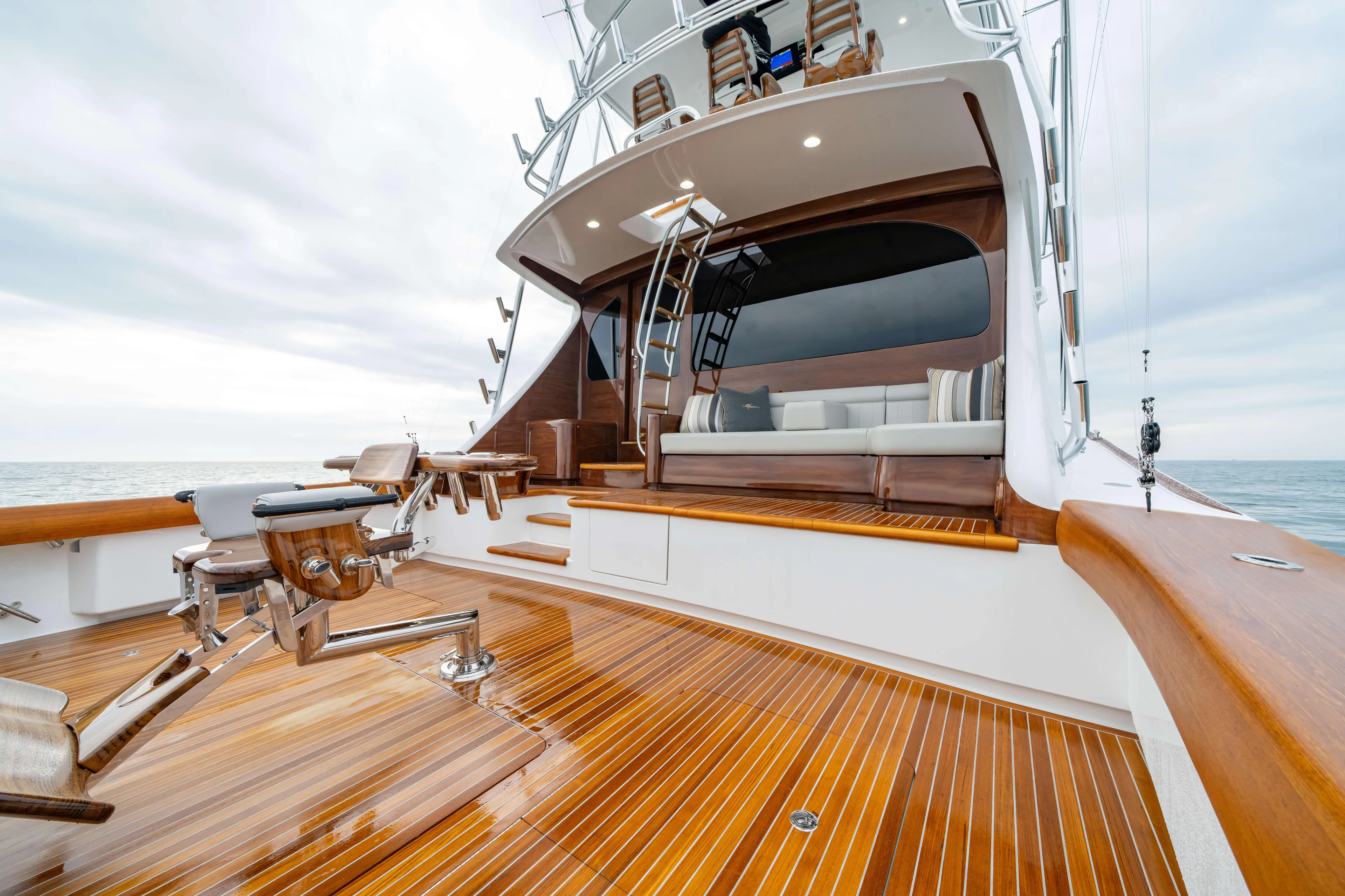 2026 Viking 82c Yacht Photos Pics Viking 82 convertible Cockpit and Fighting Chair