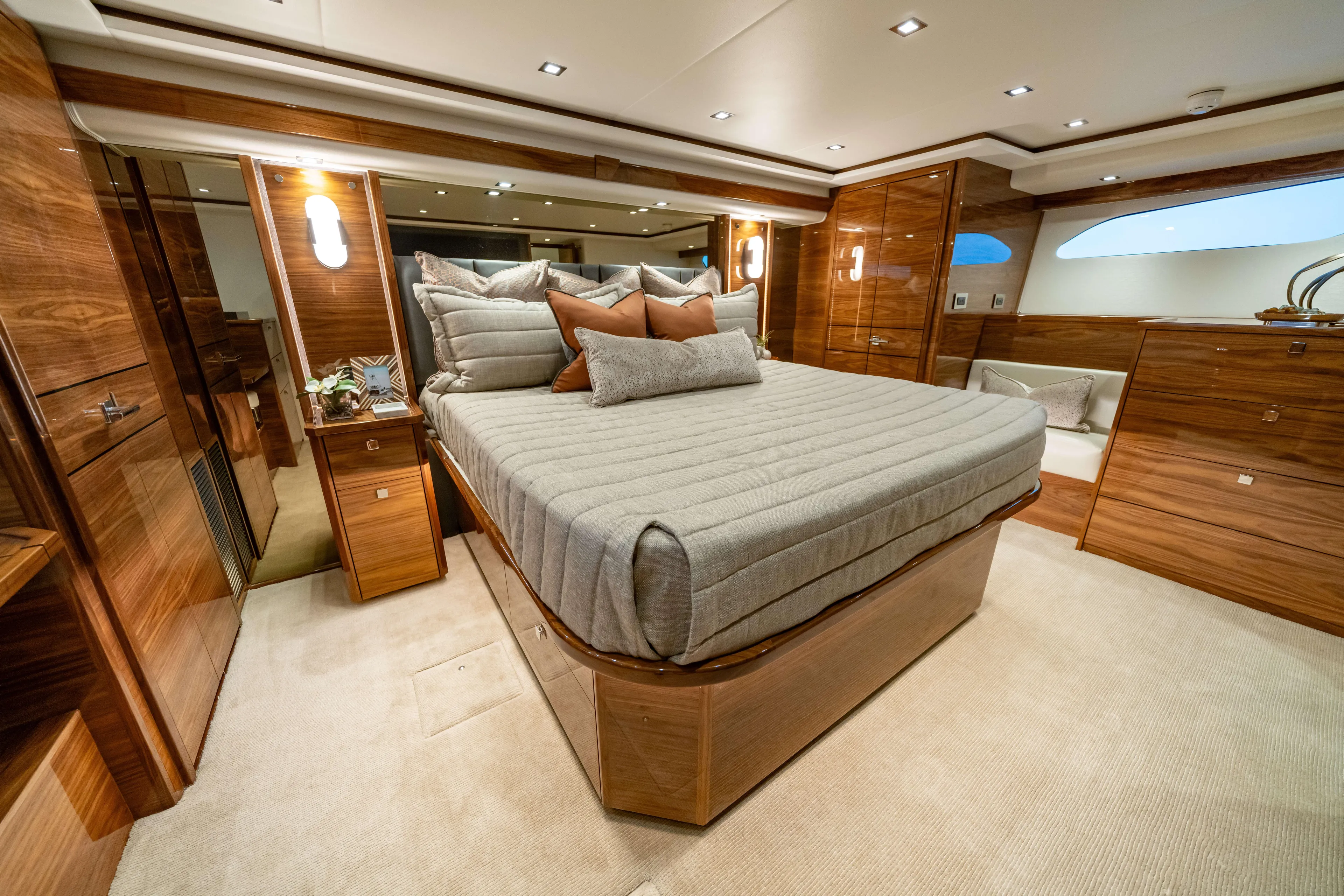 2026 Viking 82c Yacht Photos Pics Viking 82 Convertible Master Stateroom