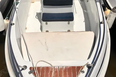 2002 Aquamar 12