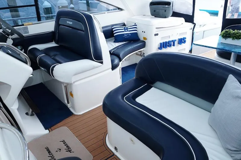  Yacht Photos Pics Interior of 2009 Fairline 52 Targa yacht with luxurious seating and decor.