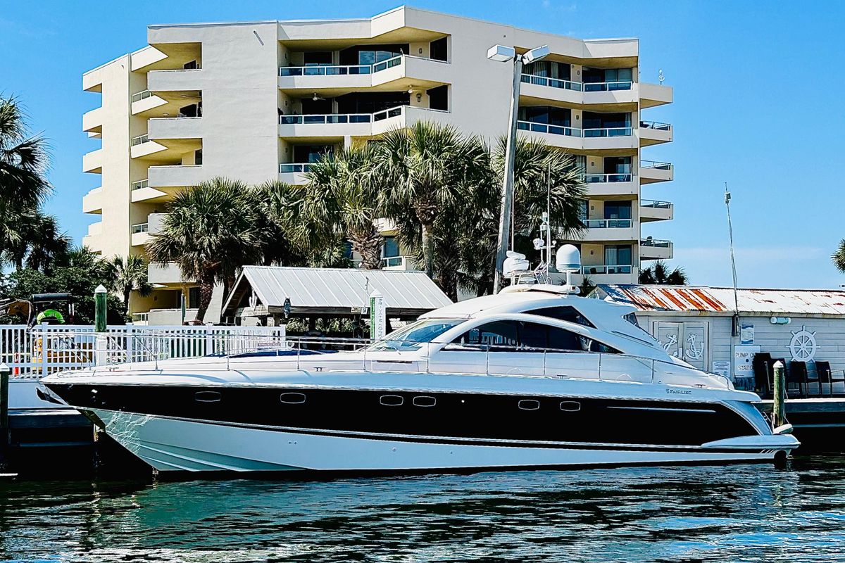 2009 Fairline 52 