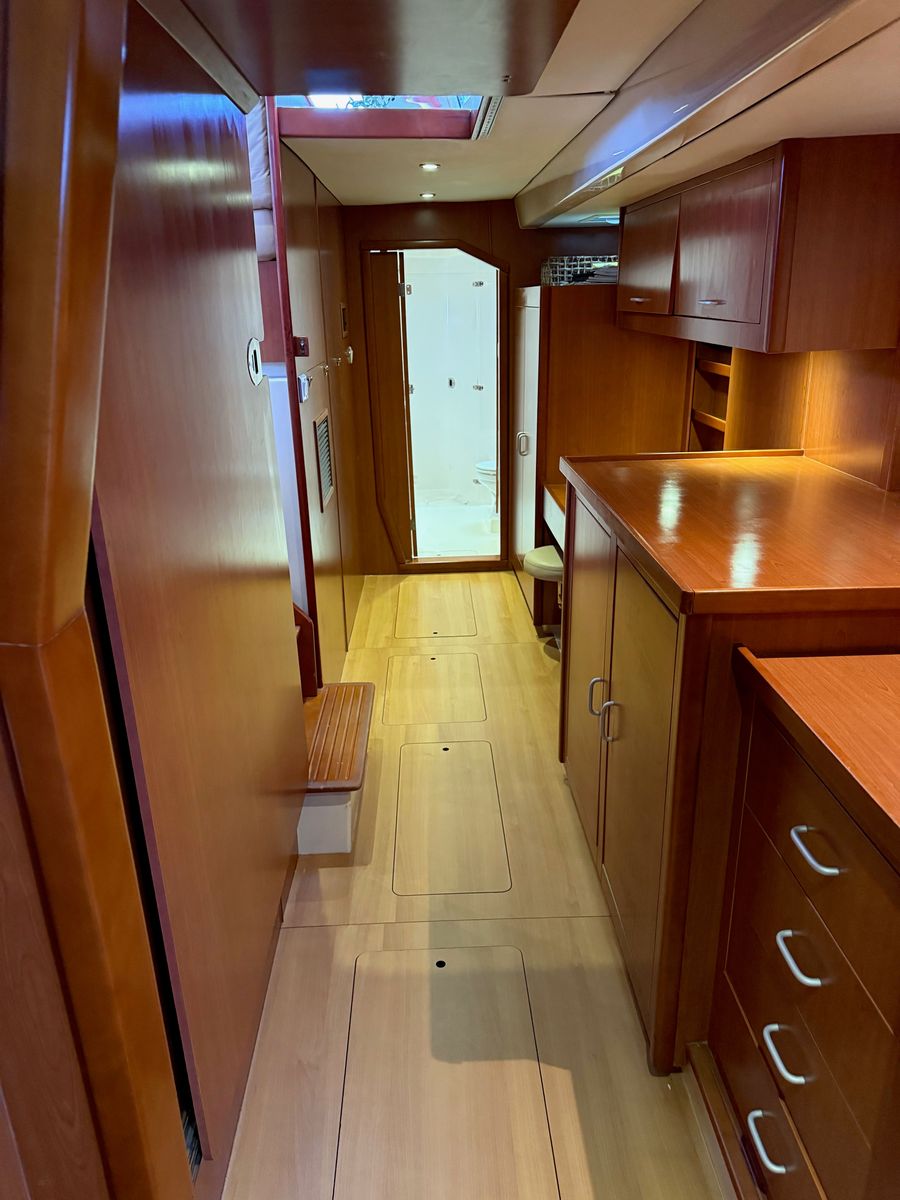2013 Leopard 48 